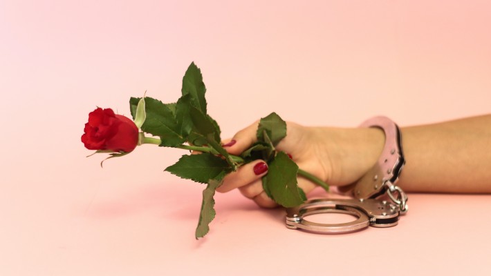 Il mio partner ha desideri particolari, che fare? Il mio partner ha desideri particolari, che fare?