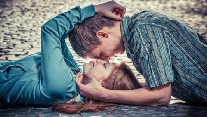 La prima esperienza sessuale modella le nostre fantasie sessuali? La prima esperienza sessuale modella le nostre fantasie sessuali?