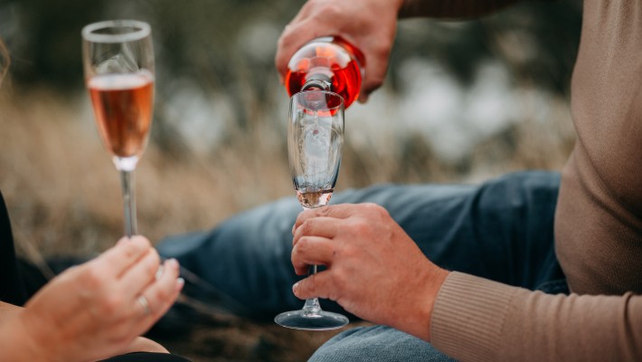 Sesso e alcol: esiste il reato di “stupro in stato di ebbrezza”? Sesso e alcol: esiste il reato di “stupro in stato di ebbrezza”?