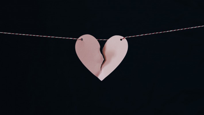 QUANDO L’AMORE FA MALE – Laboratorio online QUANDO L’AMORE FA MALE – Laboratorio online