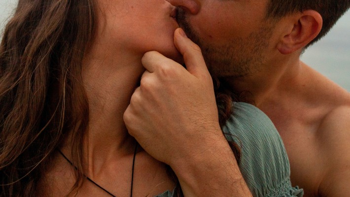 Tutti i benefici del bacio Tutti i benefici del bacio