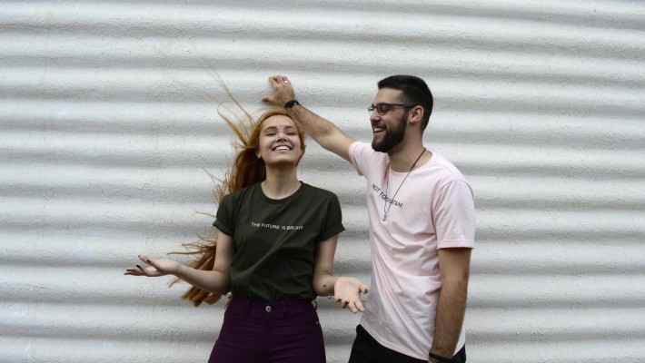 Innamorarsi di un amico è più facile di quanto si pensi Innamorarsi di un amico è più facile di quanto si pensi